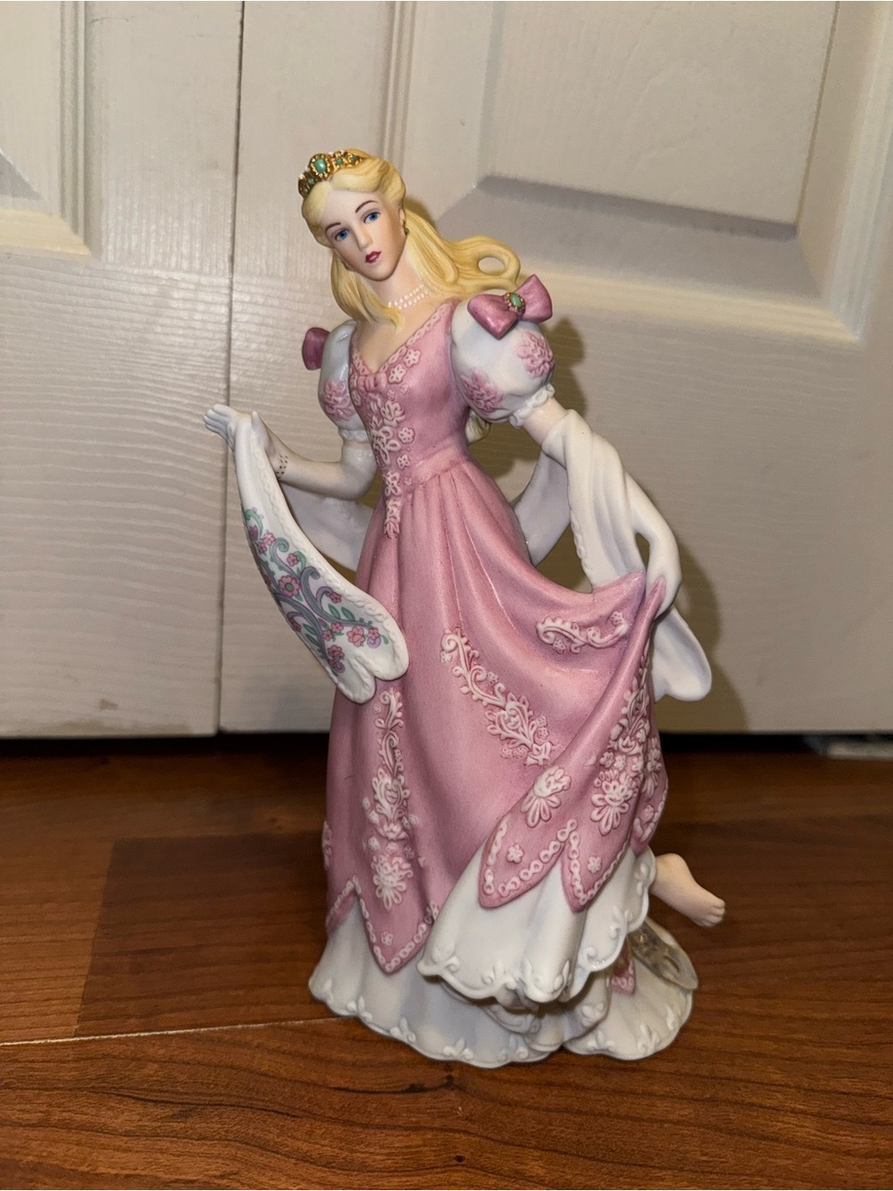 Lenox 1989 Cinderella Figurine